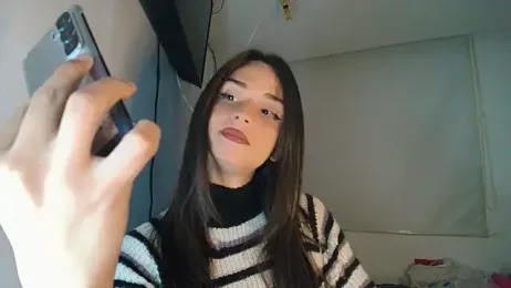 Dollbehavior_ webcam model stream image