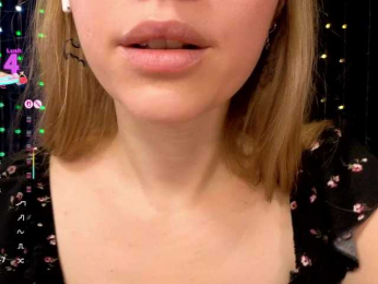 kiskaWEDNESDAY webcam model stream image