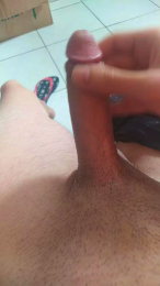 GuHo69 webcam model stream image