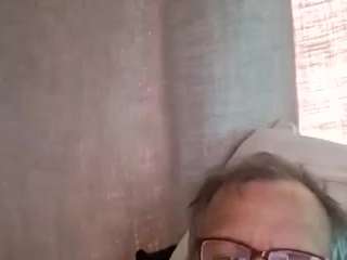 soringer007 webcam model stream image