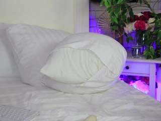 emillybronte webcam model stream image