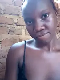 Black_juicy24 webcam model stream image