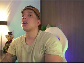 Appolo Cavill webcam model stream image