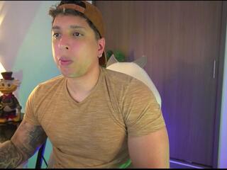 Appolo Cavill webcam model stream image