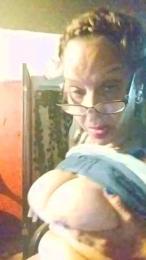 Upstucky webcam model stream image