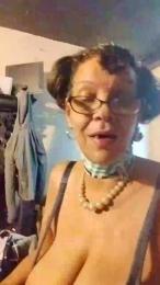 Upstucky webcam model stream image
