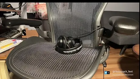 likeasnack webcam model stream image