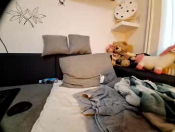 toohugeandstonedxoxo webcam model stream image