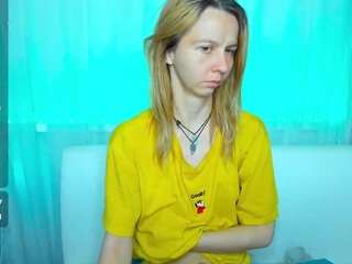 beellami webcam model stream image