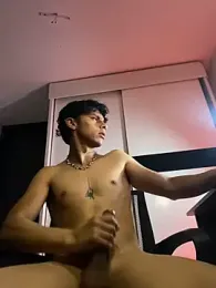 ErosDominant webcam model stream image