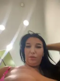 Tisha_Busty webcam model stream image