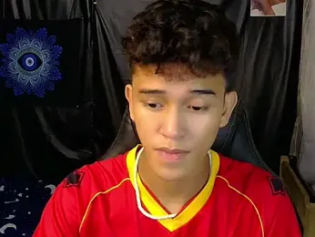 hugekenbigcock webcam stripchat model stream image