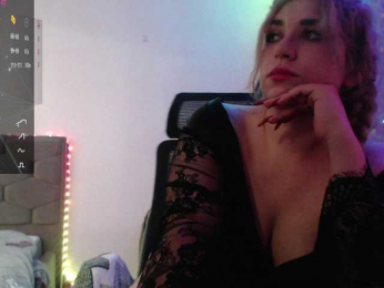 Liliya010 webcam model stream image
