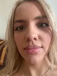 EllaBaby18 webcam stripchat model stream image