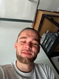 Benjamiinlt webcam stripchat model stream image