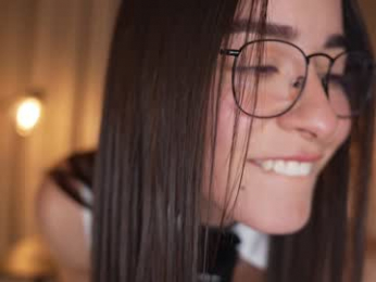 emyii webcam chaturbate model stream image