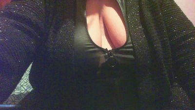 XeliaeclypseX webcam model stream image