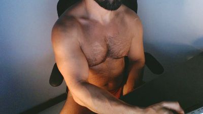 beard_man_sexy webcam model stream image