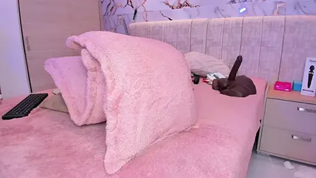 kiana_cream webcam model stream image