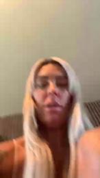 Poppingal webcam model stream image