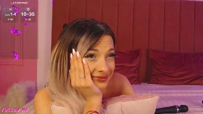 PinkySparkss webcam model stream image