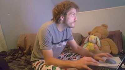 LittleSneakers9 webcam model stream image