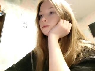 Nina Winford webcam model stream image
