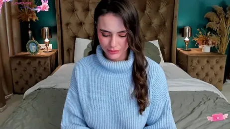 CalyMoon webcam stripchat model stream image