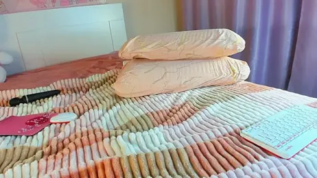 kuraii1_ webcam model stream image