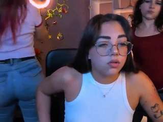 kiki-swan webcam model stream image