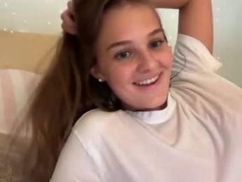 amelialilyx webcam chaturbate model stream image