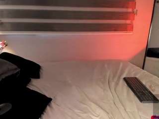 mill-blue webcam model stream image