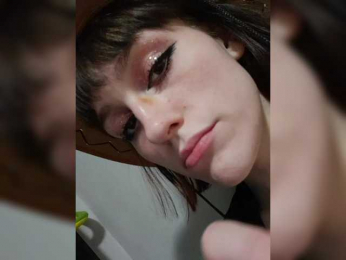 Moonlitmiragea webcam model stream image