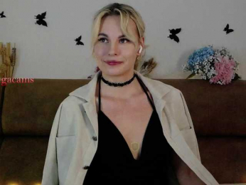 Kocmoc_Katerina webcam model stream image