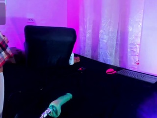 natalie-parker webcam model stream image