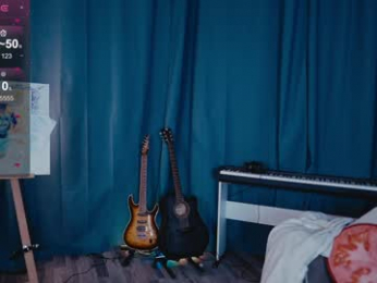 madnessalise webcam model stream image