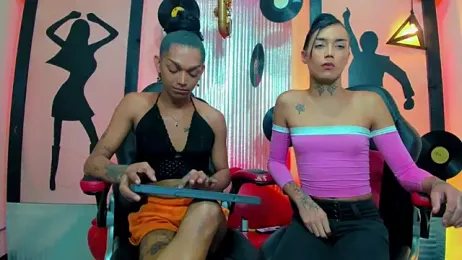 nickyminach_ webcam model stream image