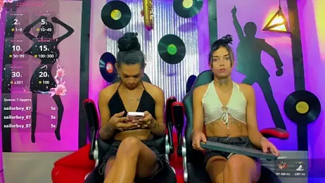 nickyminach_ webcam model stream image