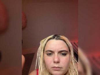 Kenzie webcam model stream image