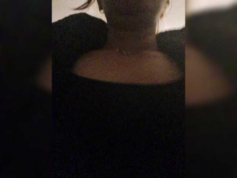 Cocochanell webcam model stream image