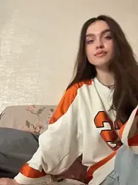 MayaGlow webcam model stream image