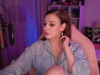 LadyLLS webcam model stream image