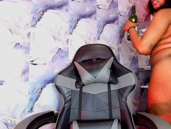 AngelThroatt webcam model stream image