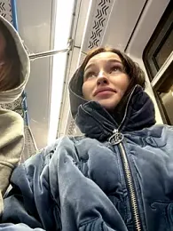 SnappyHappy webcam model stream image