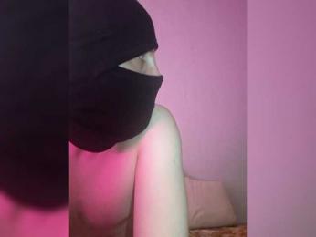 Tomsan webcam model stream image