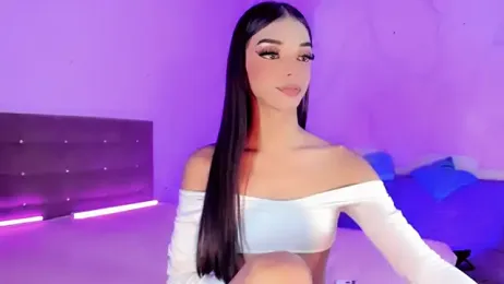 AllizaLowy webcam stripchat model stream image