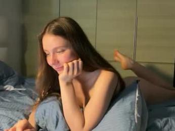 elisadikotti webcam model stream image