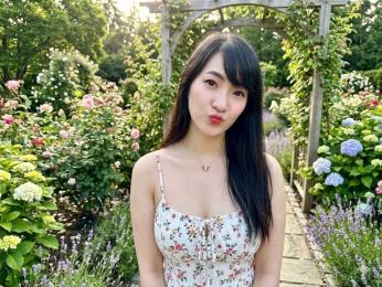 AngelaTomochi webcam model stream image