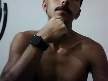 MagrinhoSaradoo webcam stripchat model stream image