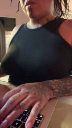 Andrea33k__ webcam model stream image